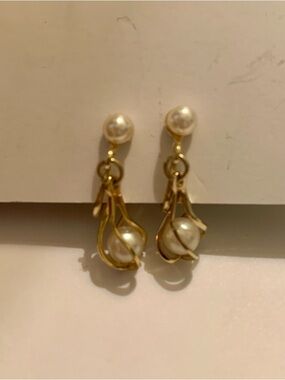 Gold Pearl Drop Earrings Vintage Napier